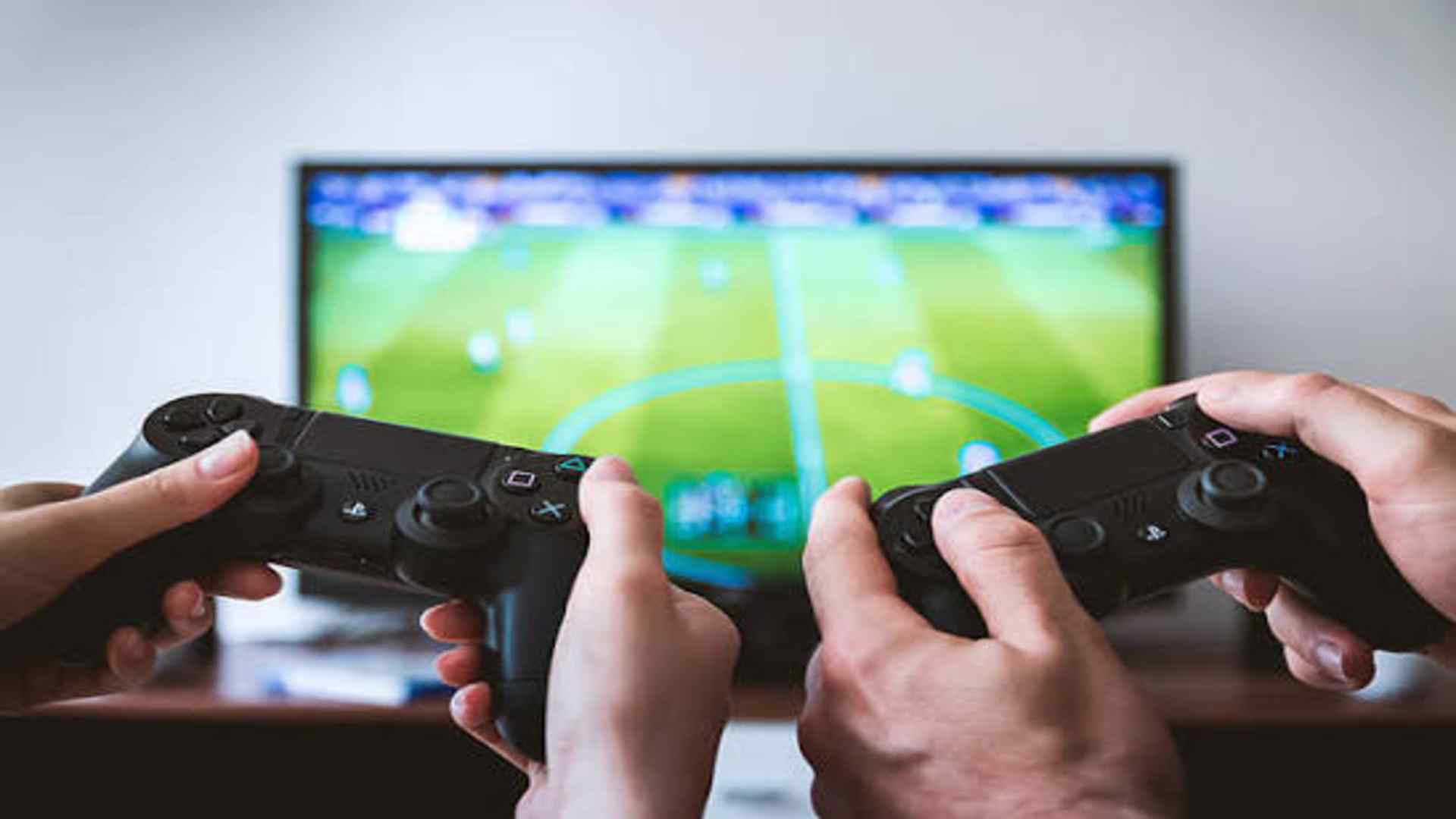 From Console to Pitch: Teenagers Landing Scouting Trials via Football Games